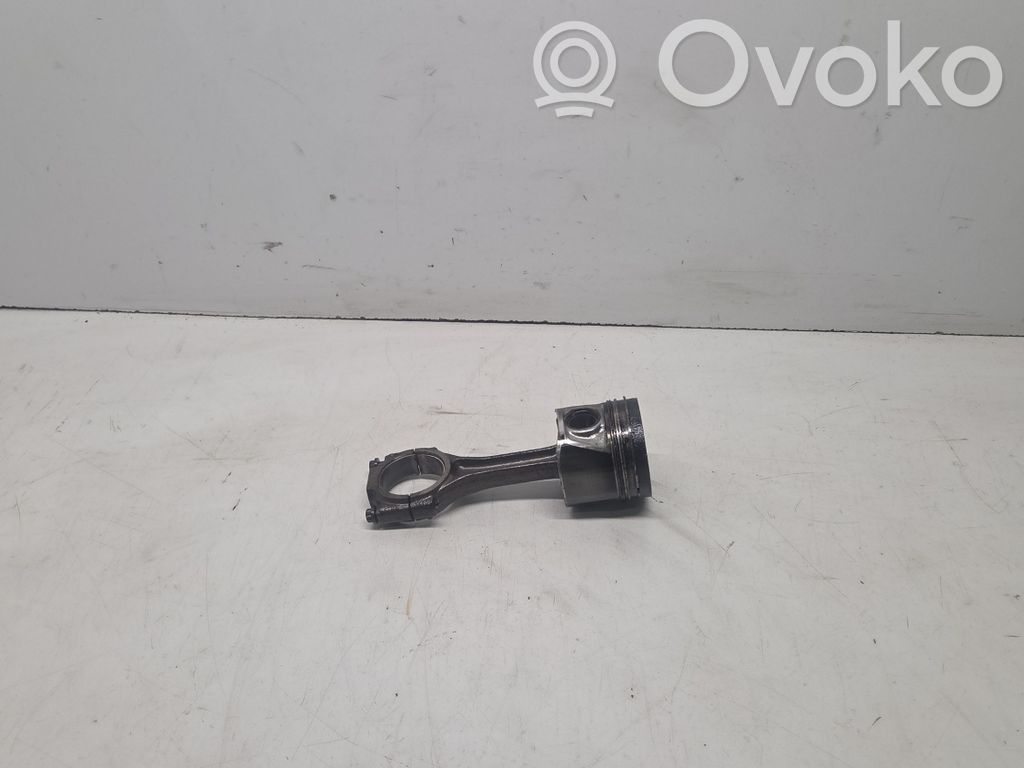 Volkswagen Touran I Pistón 