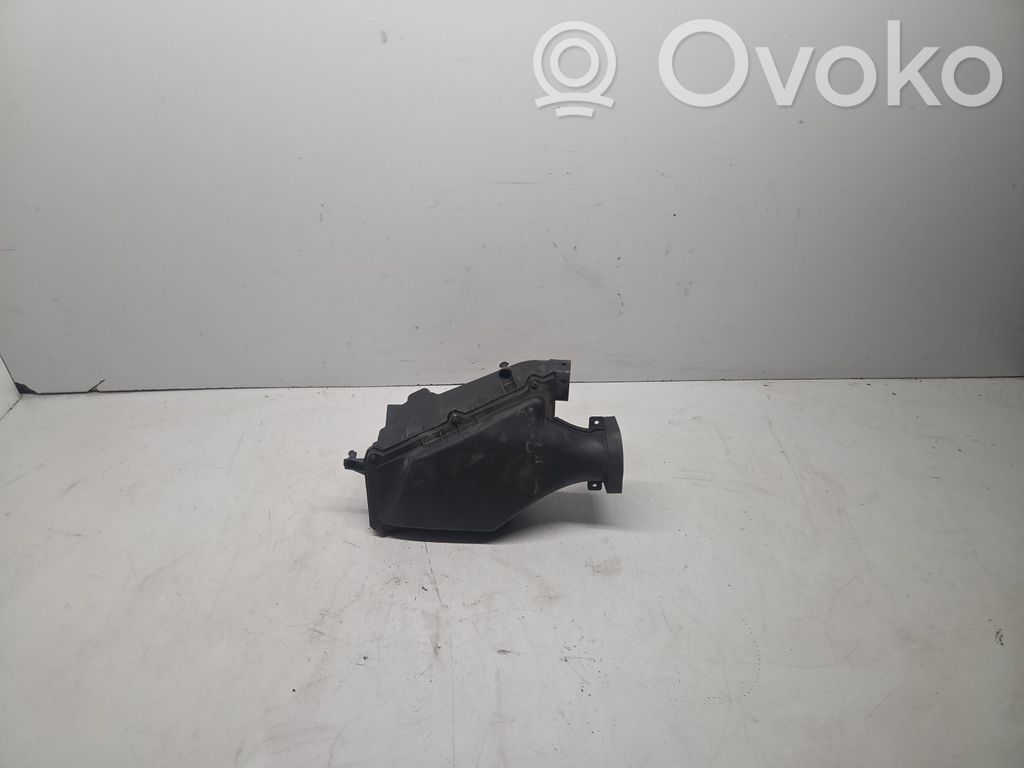 Volvo V50 Air filter box 