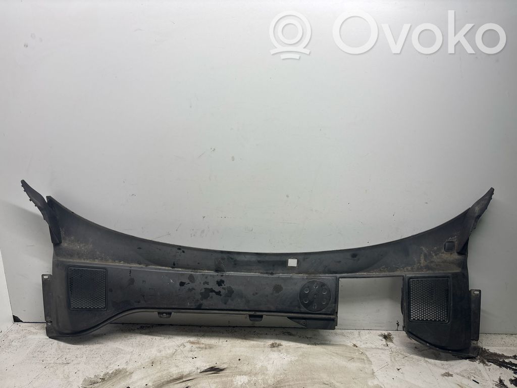 Volvo V70 Wiper trim 