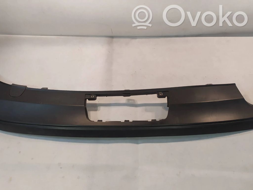 Volkswagen Jetta VI Moldura inferior del parachoques trasero 