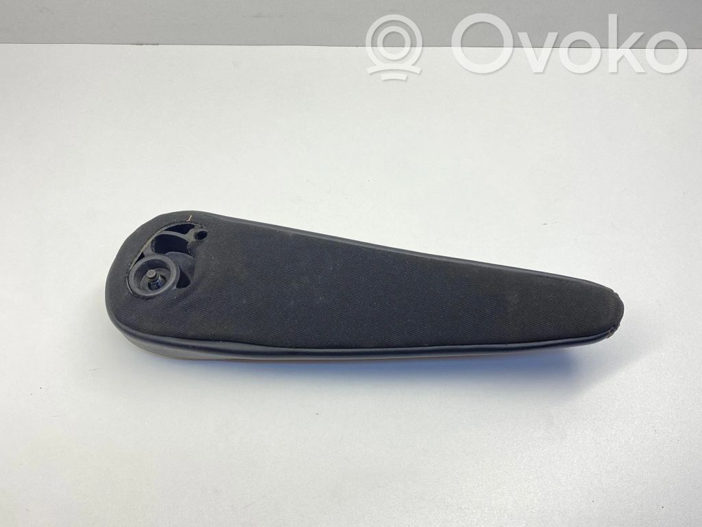 Chrysler Pacifica Armlehne des Rücksitzes 