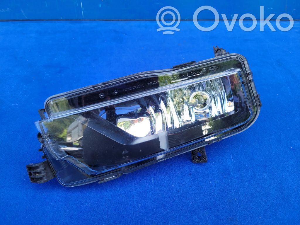 Volkswagen Crafter Etusumuvalo 