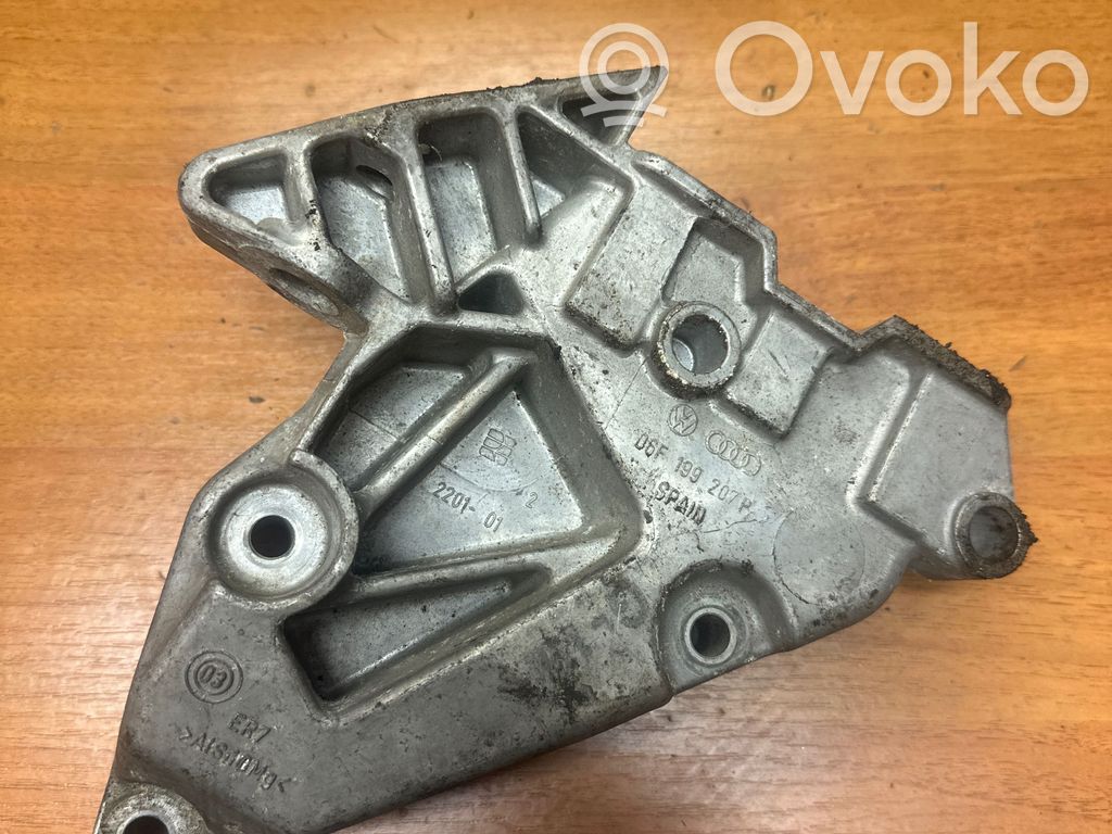 Volkswagen Golf V Engine mounting bracket 