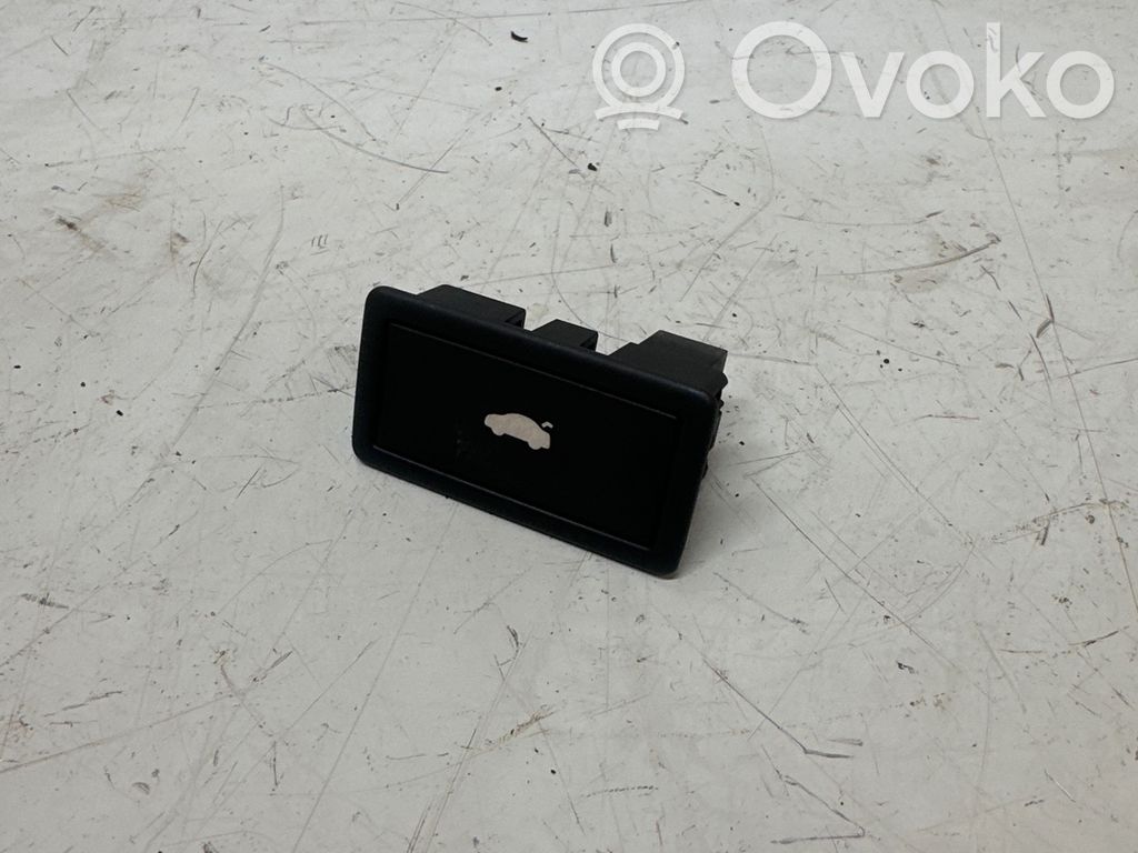 Tailgate/boot open switch button   3D0959831D,13121