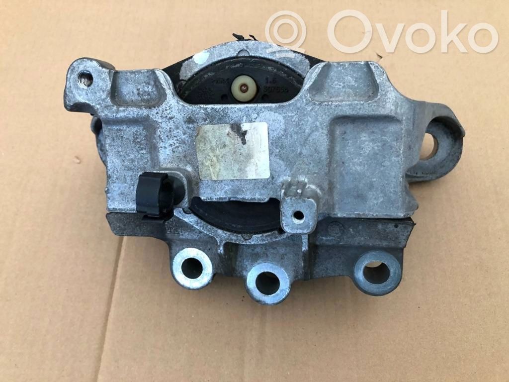 Ford Kuga III Engine mount bracket 