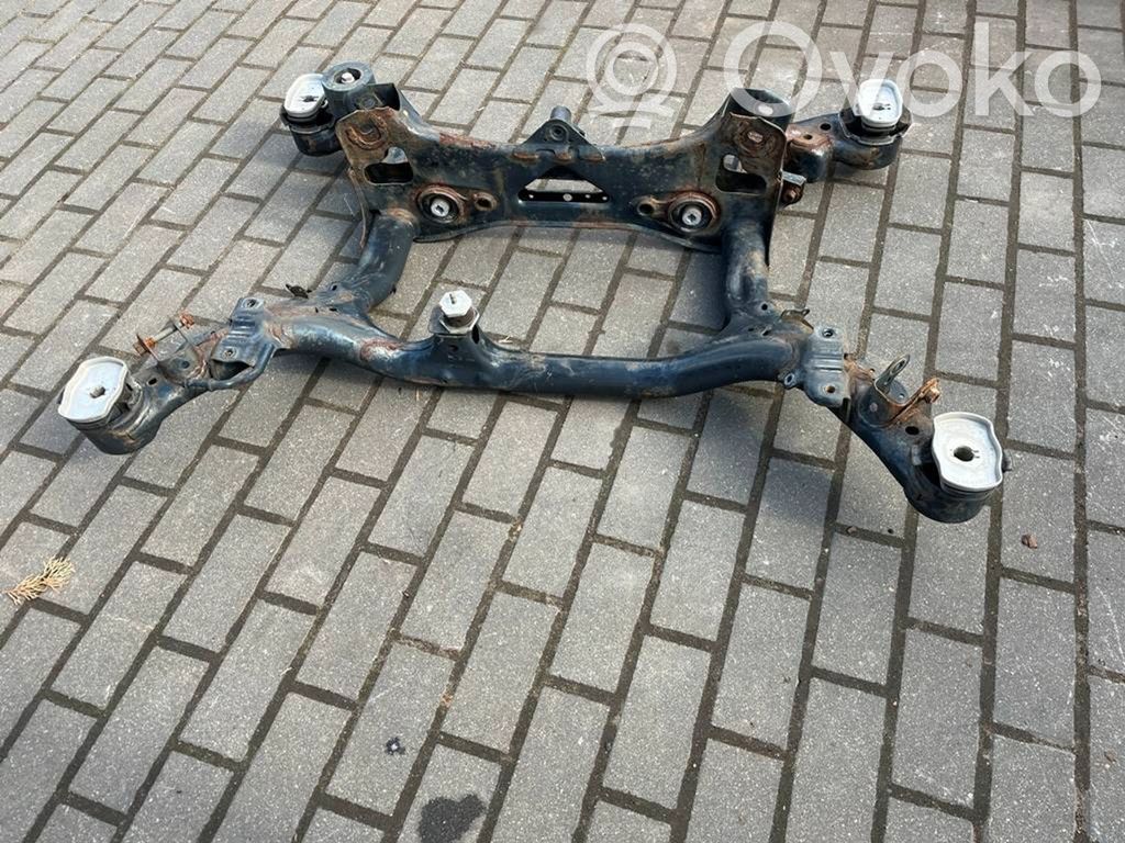 Galinis traversas   4M0500025