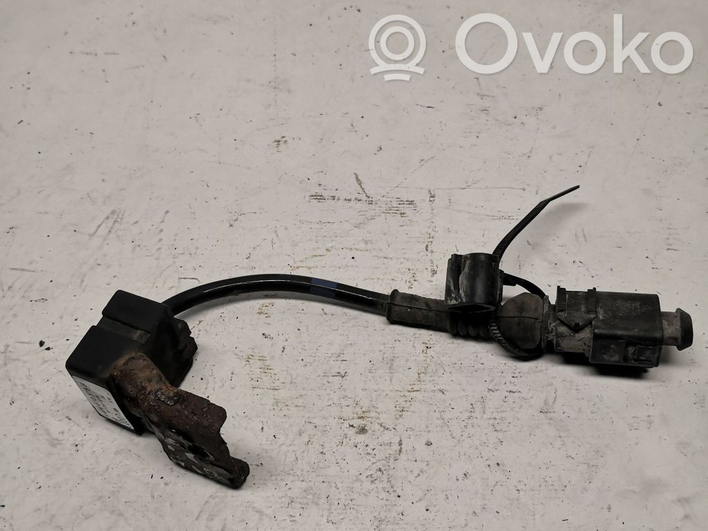 Audi A8 S8 D3 4E Rear air suspension level height sensor 