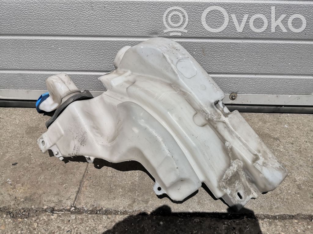 Audi A8 S8 D3 4E Logu šķidruma tvertne 