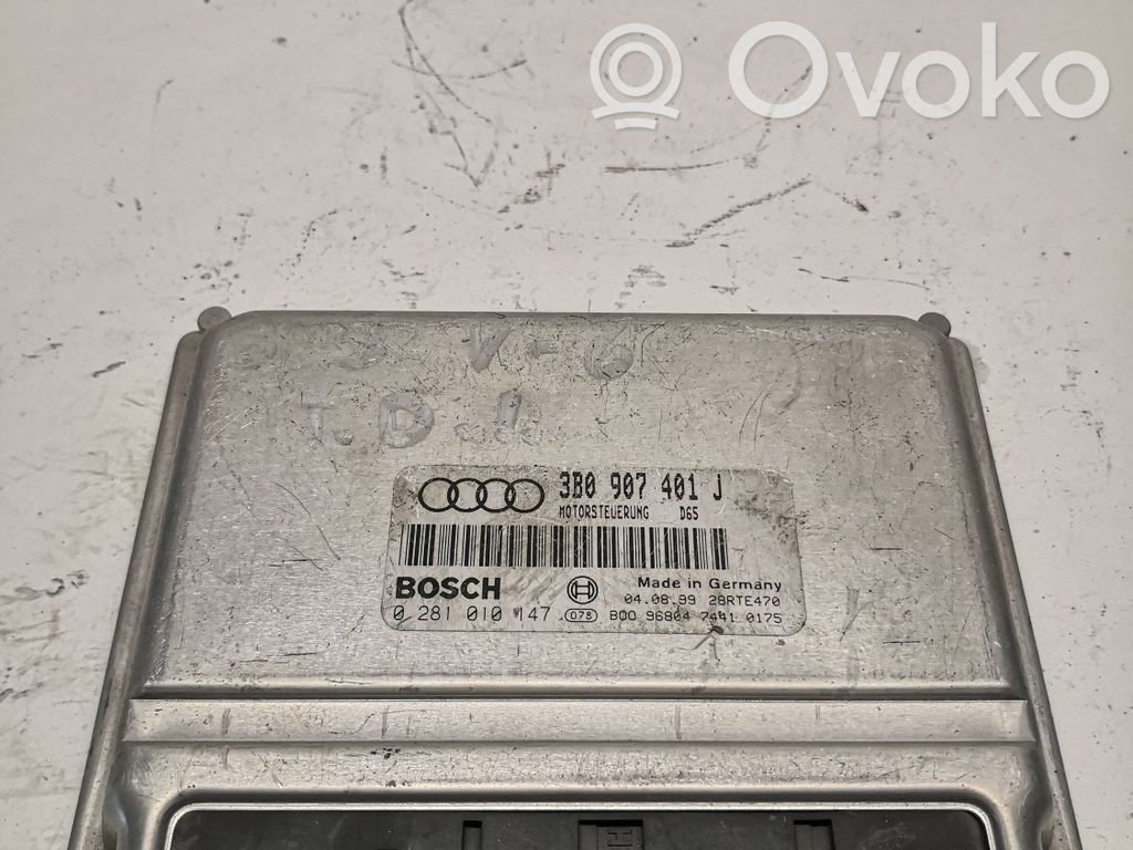 Volkswagen PASSAT B5 Engine control unit/module 
