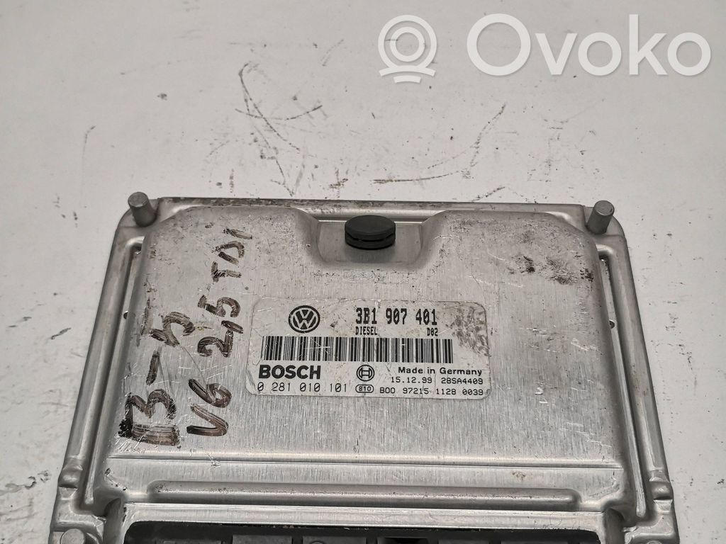 Volkswagen PASSAT B5 Engine control unit/module 