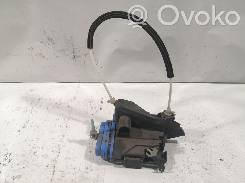 Audi A4 S4 B5 8D Rear door lock 