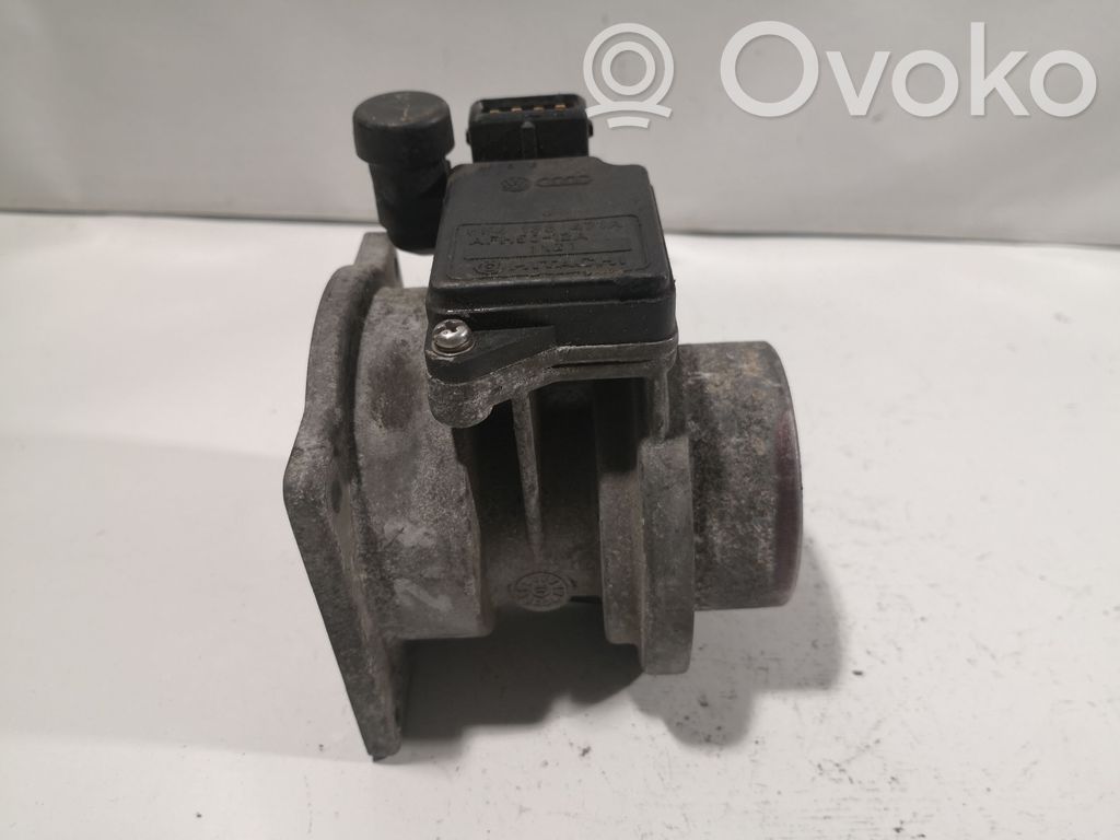 Audi A6 S6 C4 4A Ilmamassan virtausanturi 