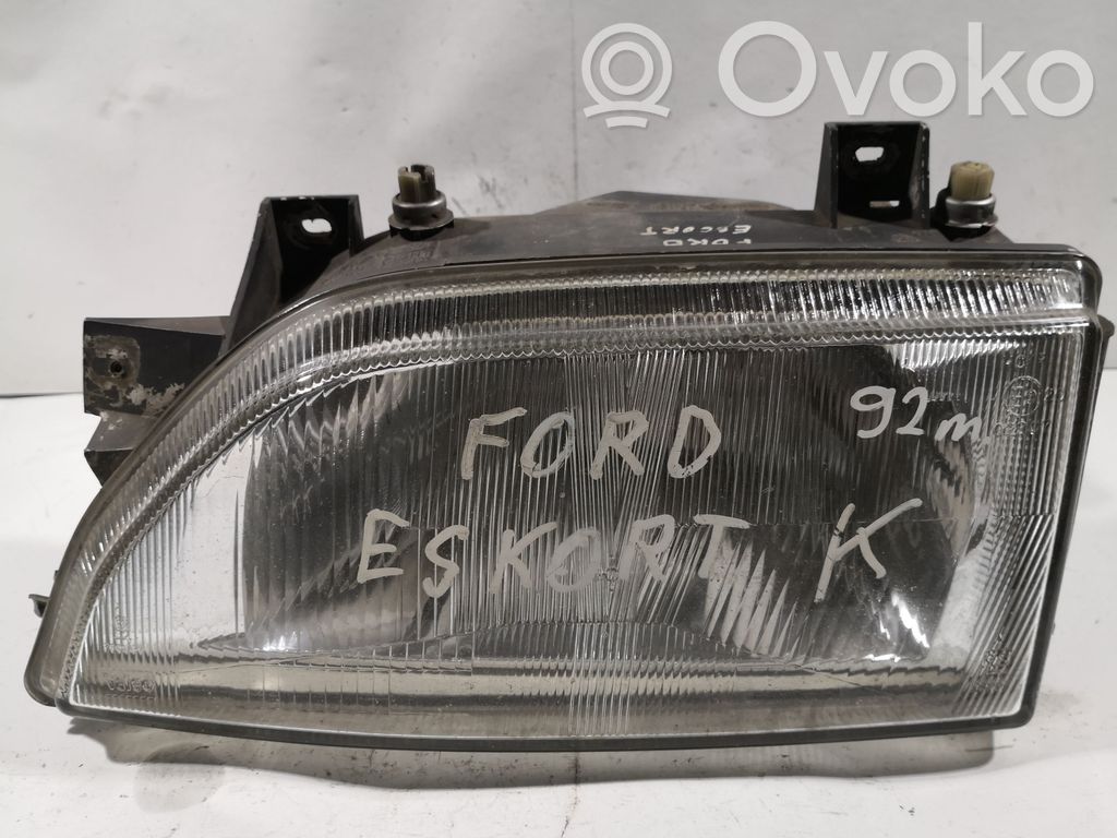 Ford Escort Scheinwerfer 