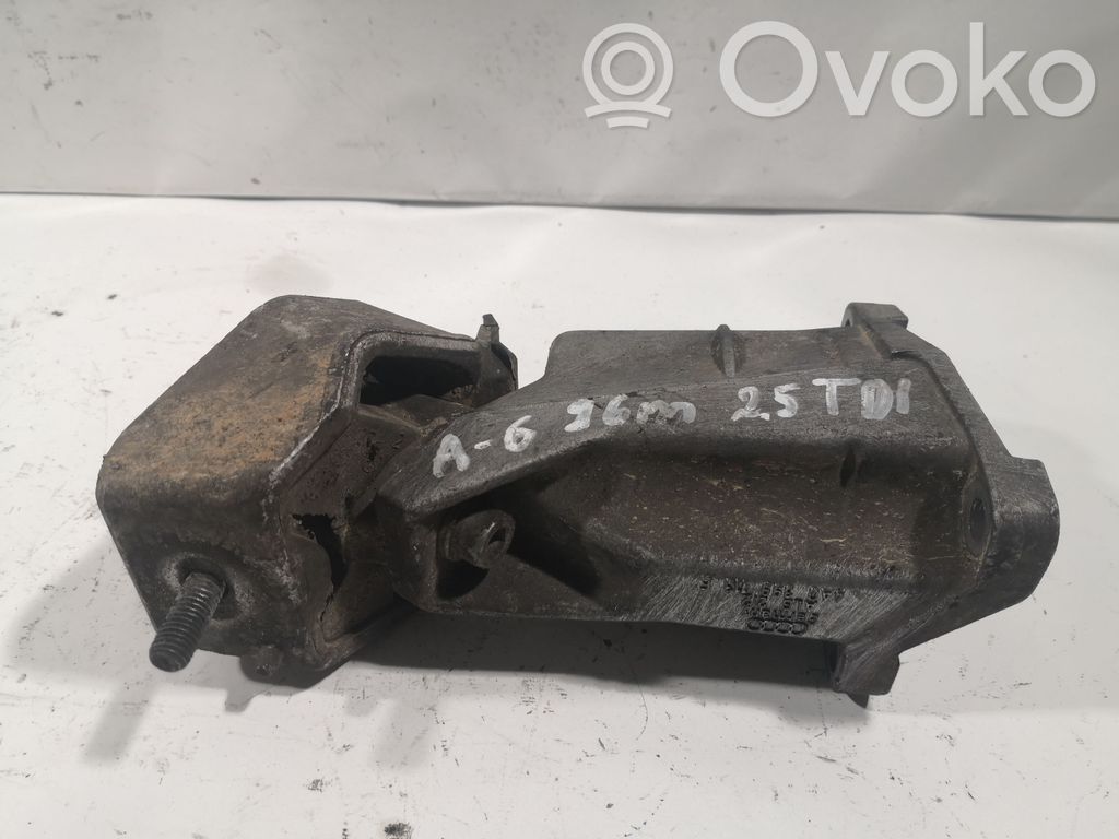 Audi A6 S6 C4 4A Engine mounting bracket 