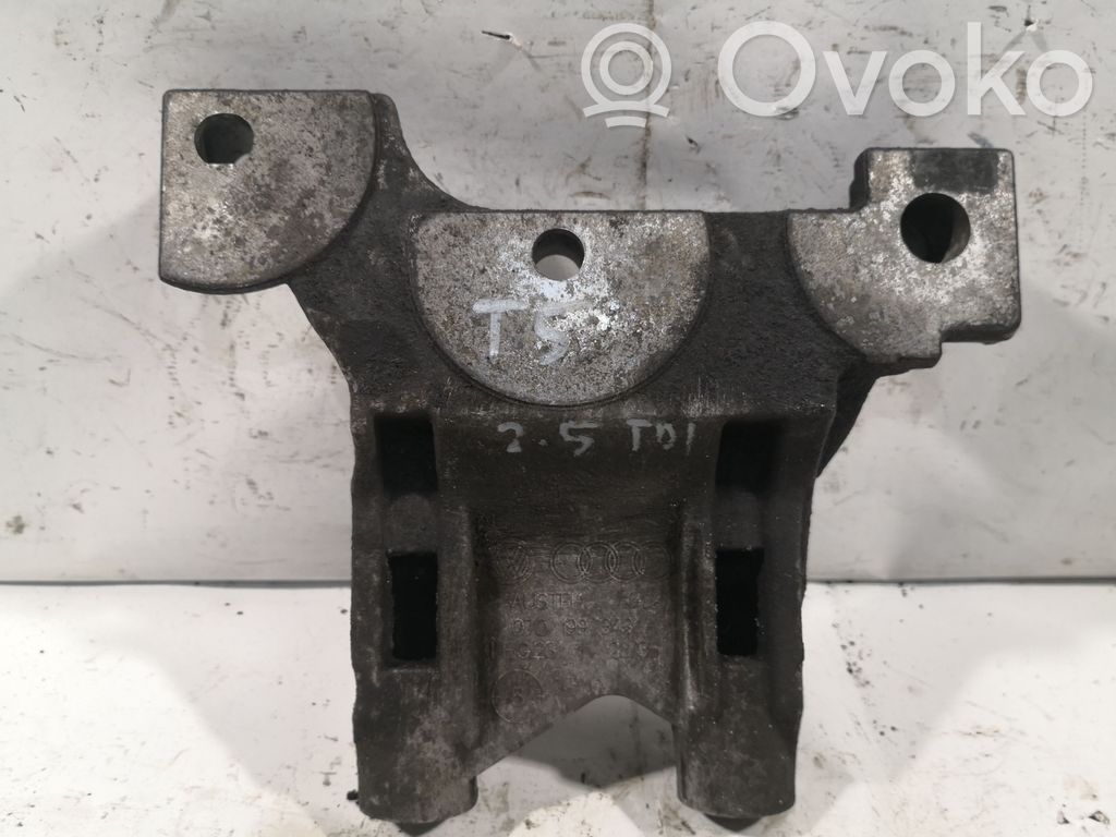 Volkswagen Transporter - Caravelle T5 Engine mounting bracket 