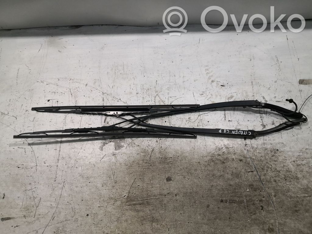 Citroen C8 Priekšējā loga tīrītāja kājiņa 