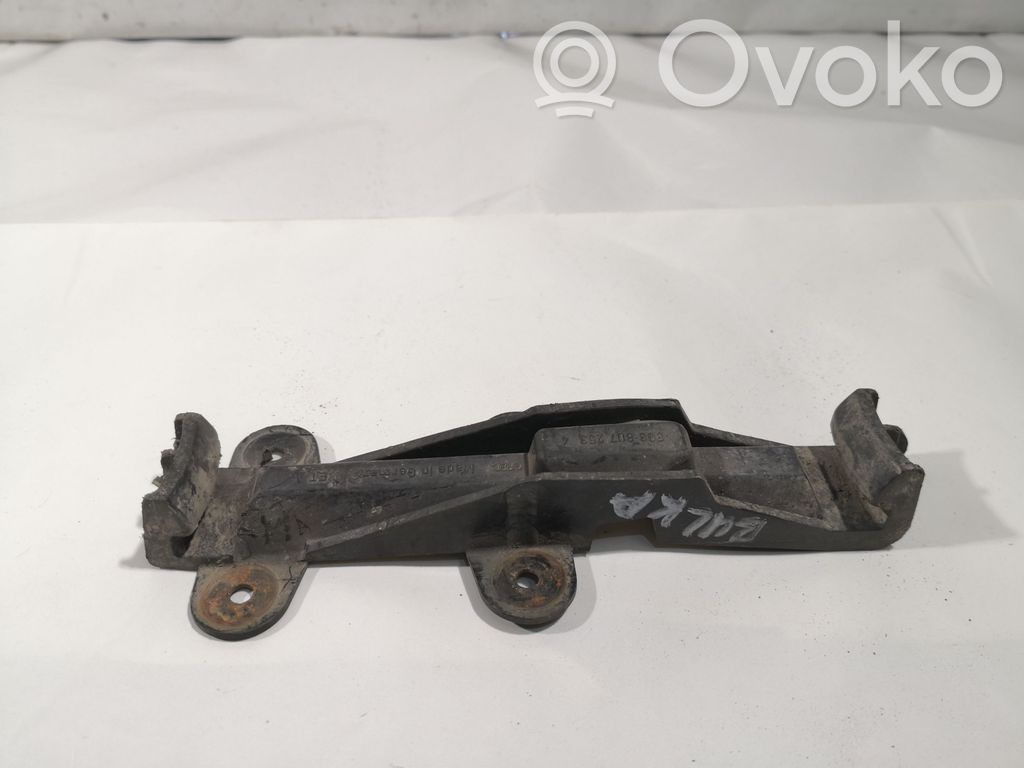 Audi 80 90 B3 Galinis laikiklis bamperio 