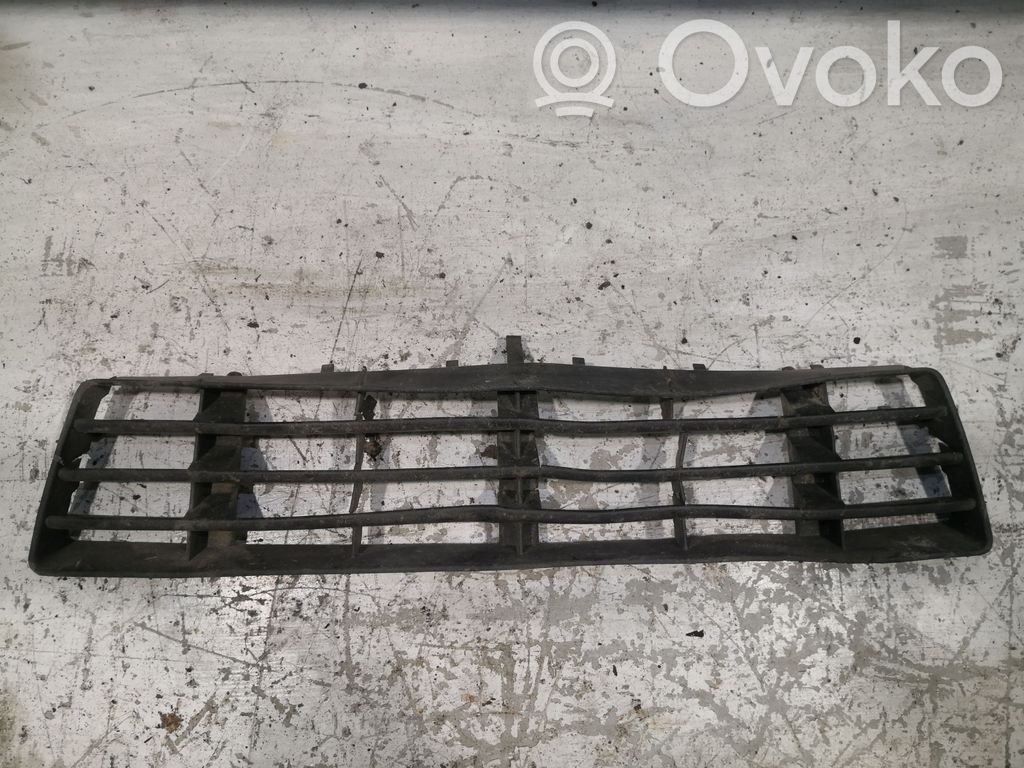 Audi A6 S6 C5 4B Unteres Gitter dreiteilig vorne 