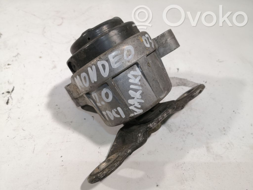 Ford Mondeo Mk III Engine mount bracket 