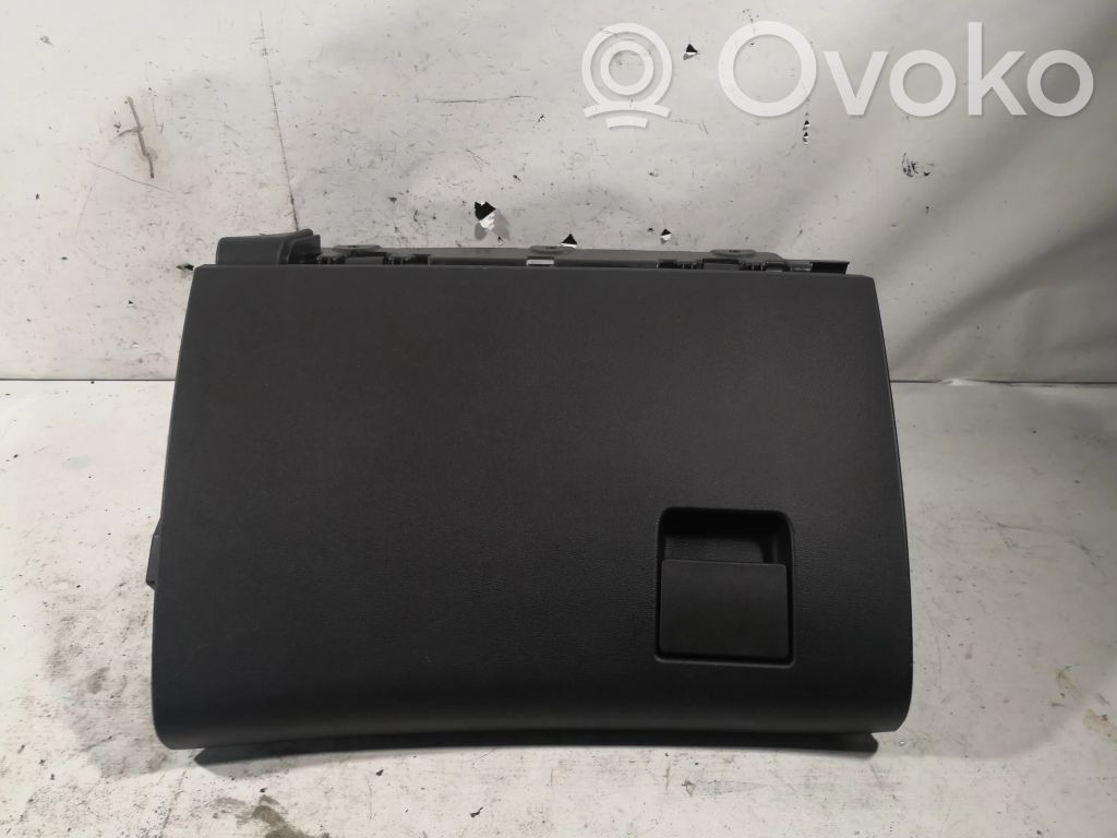Opel Insignia A Glove box 
