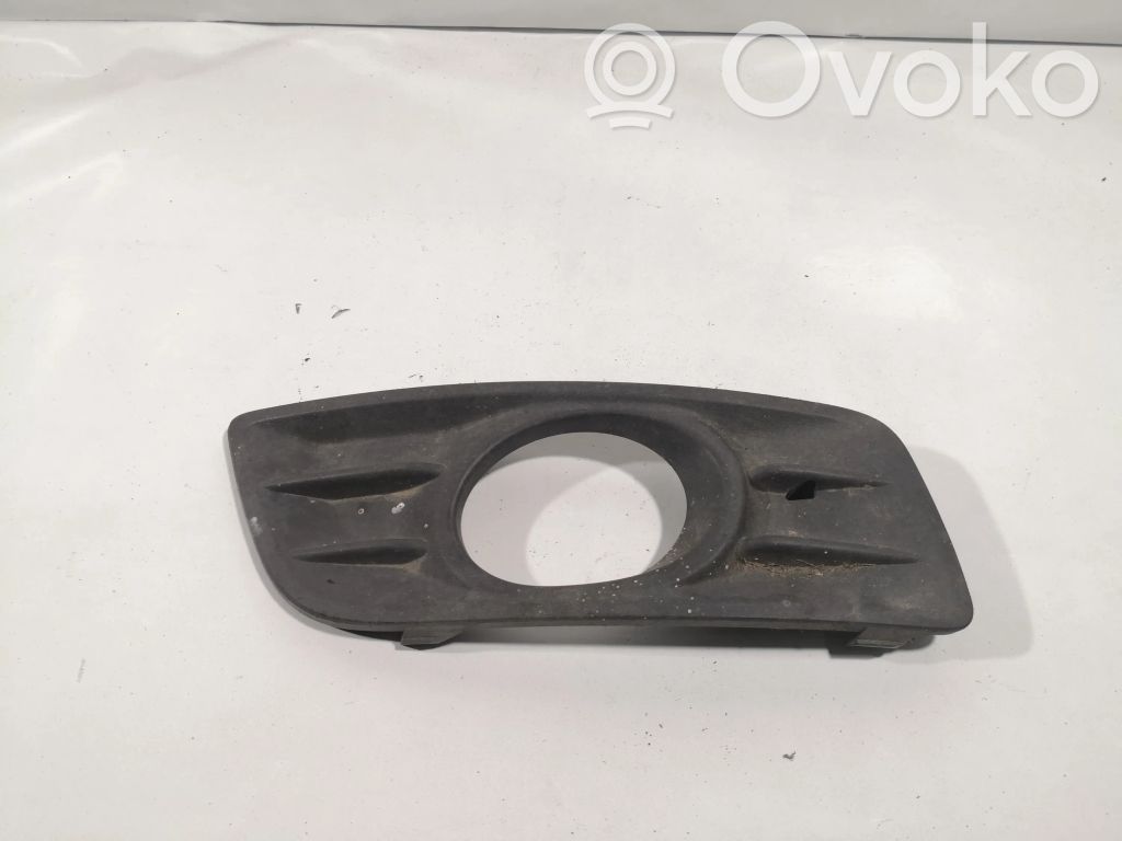 Volvo V50 Etusumuvalon ritilä 