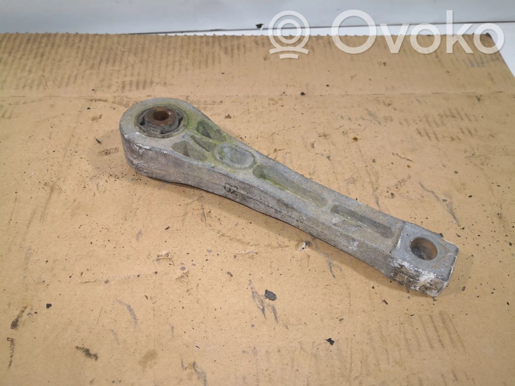Volkswagen PASSAT B6 Gearbox mounting bracket 