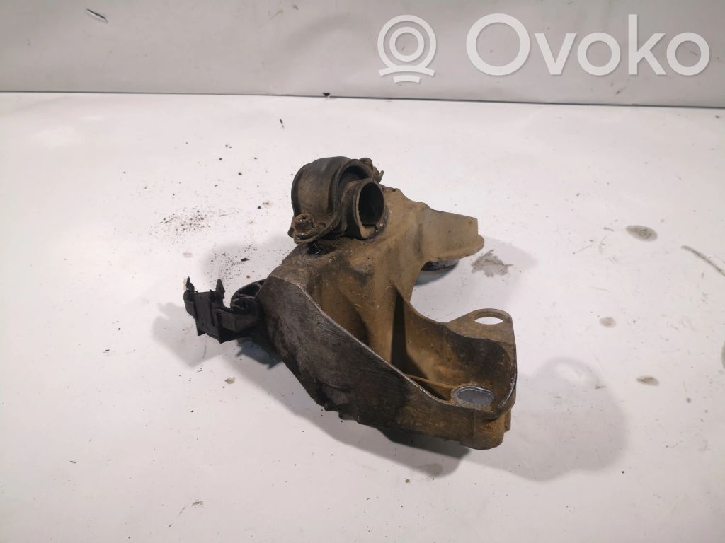 Audi A4 S4 B6 8E 8H Engine mounting bracket 