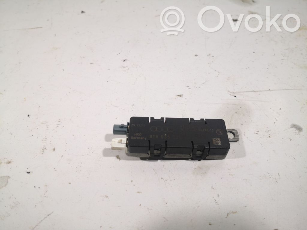 Audi A5 Sportback 8TA Aerial antenna amplifier 
