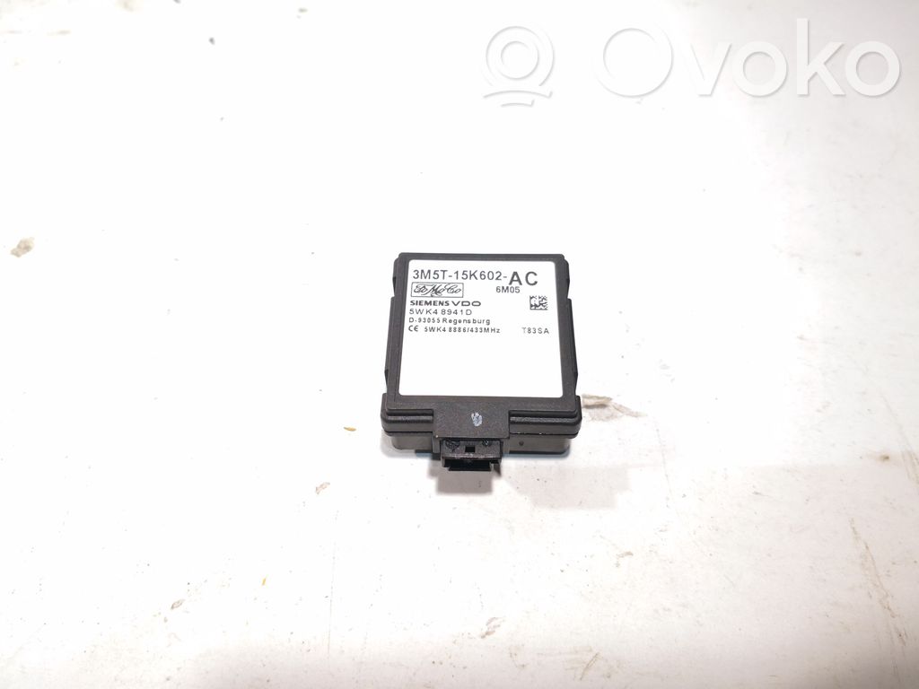Ford Focus Door central lock control unit/module 