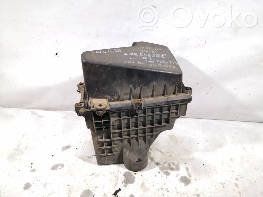 Air filter box   4M519600DA