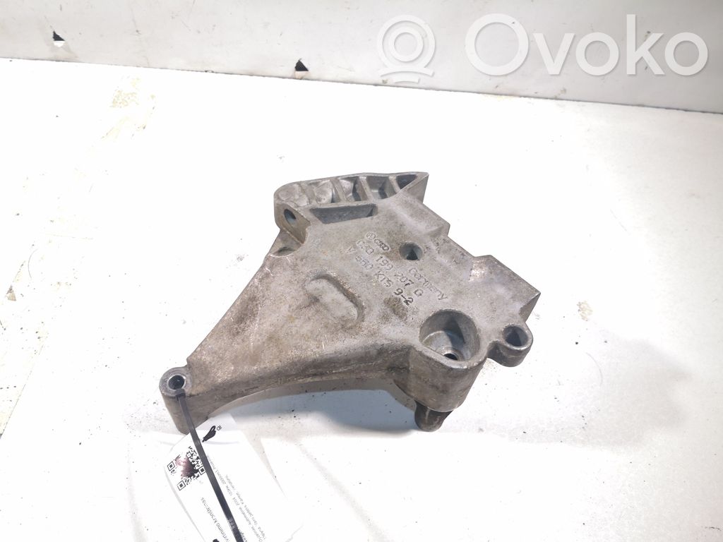 Volkswagen Touran I Engine mounting bracket 