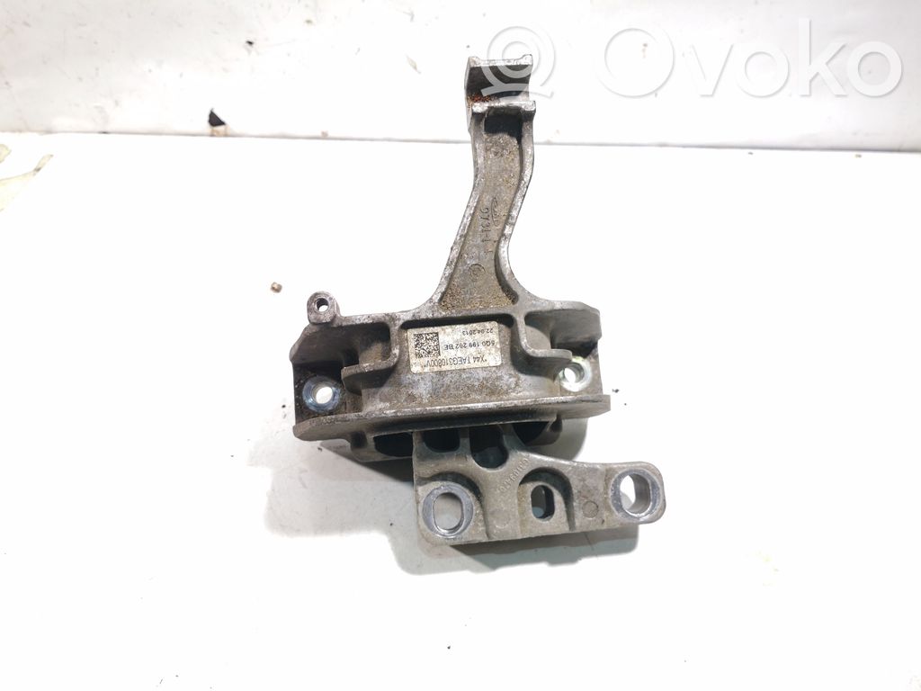 Volkswagen Golf VII Engine mount bracket 