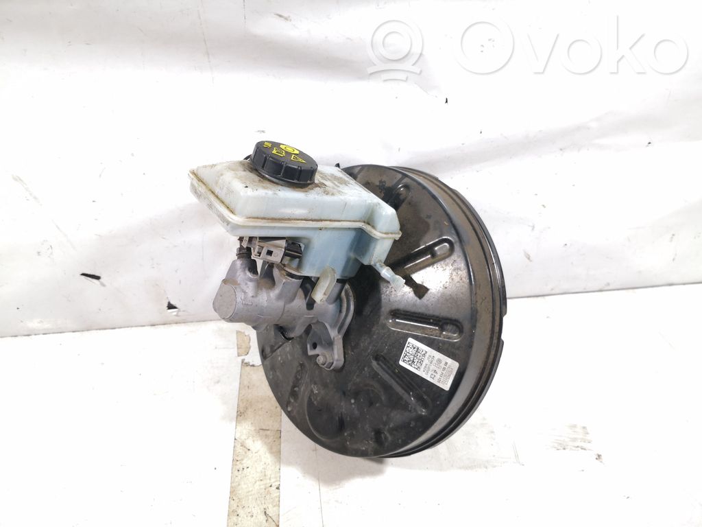 Volkswagen Golf VII Jarrutehostin 