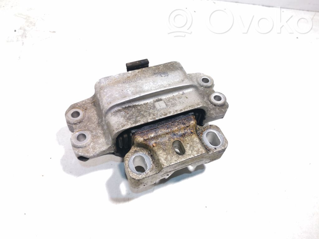 Volkswagen Golf Plus Gearbox mount 