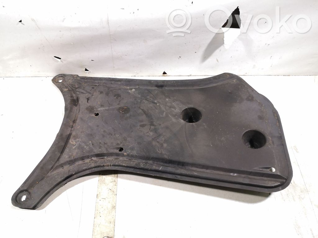 Audi A5 8T 8F Couvre soubassement arrière 