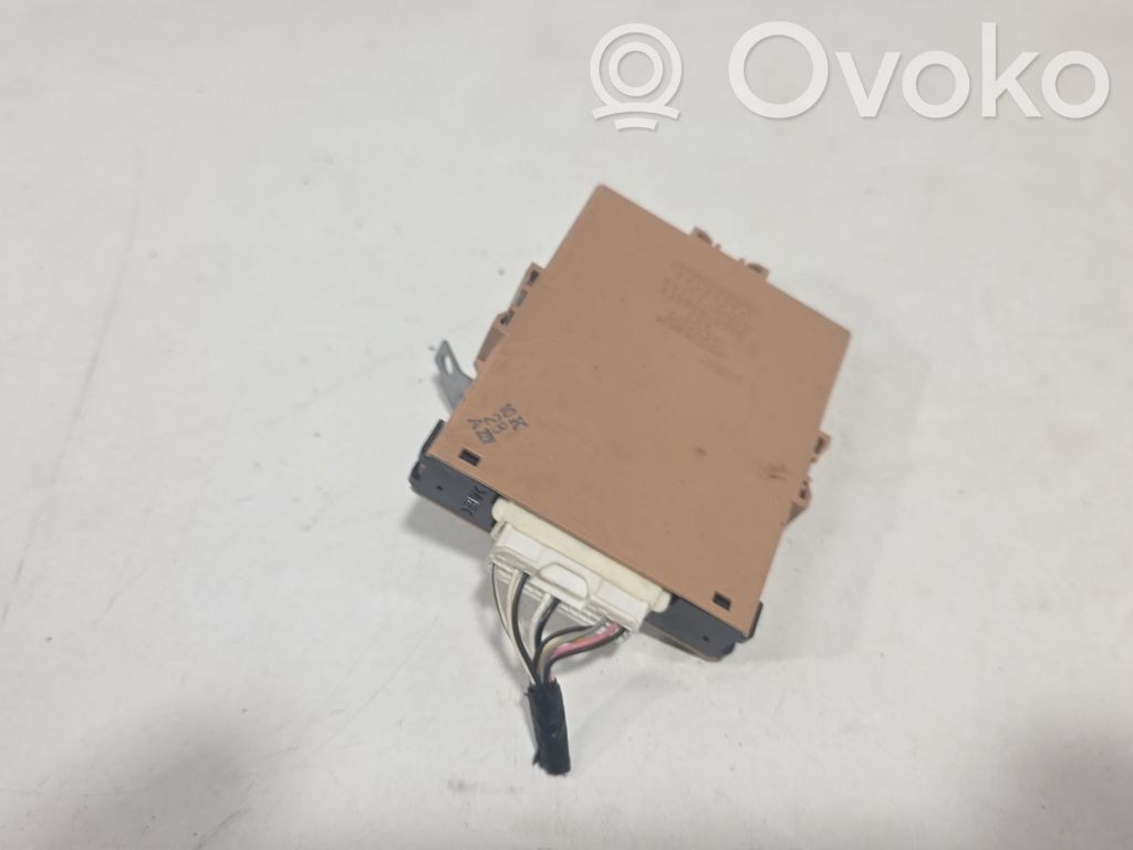 Toyota Prius (XW20) Módulo de control Gateway 