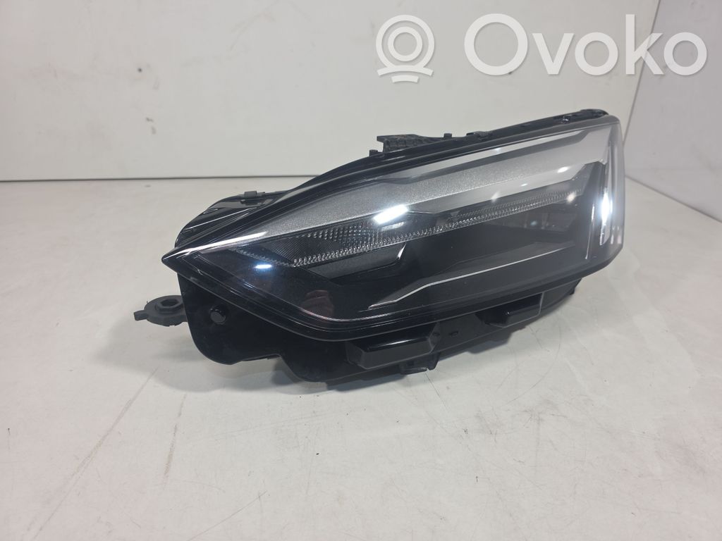 Audi A5 Headlight/headlamp 