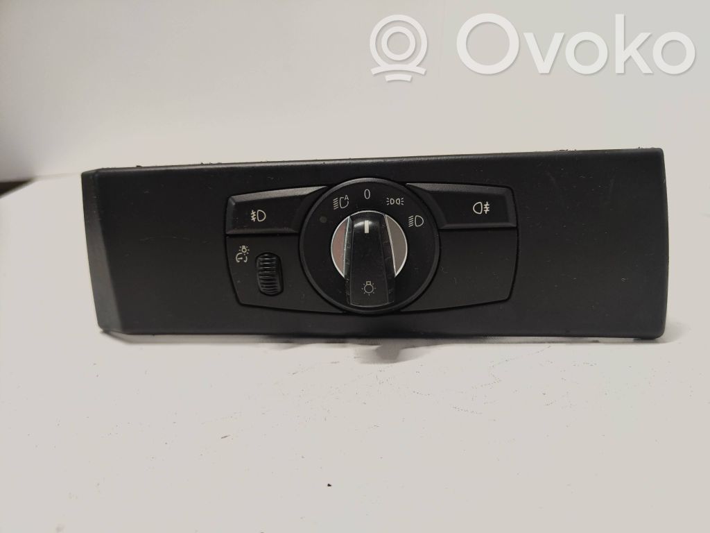 Light switch   6988565,33295201,30070310207729