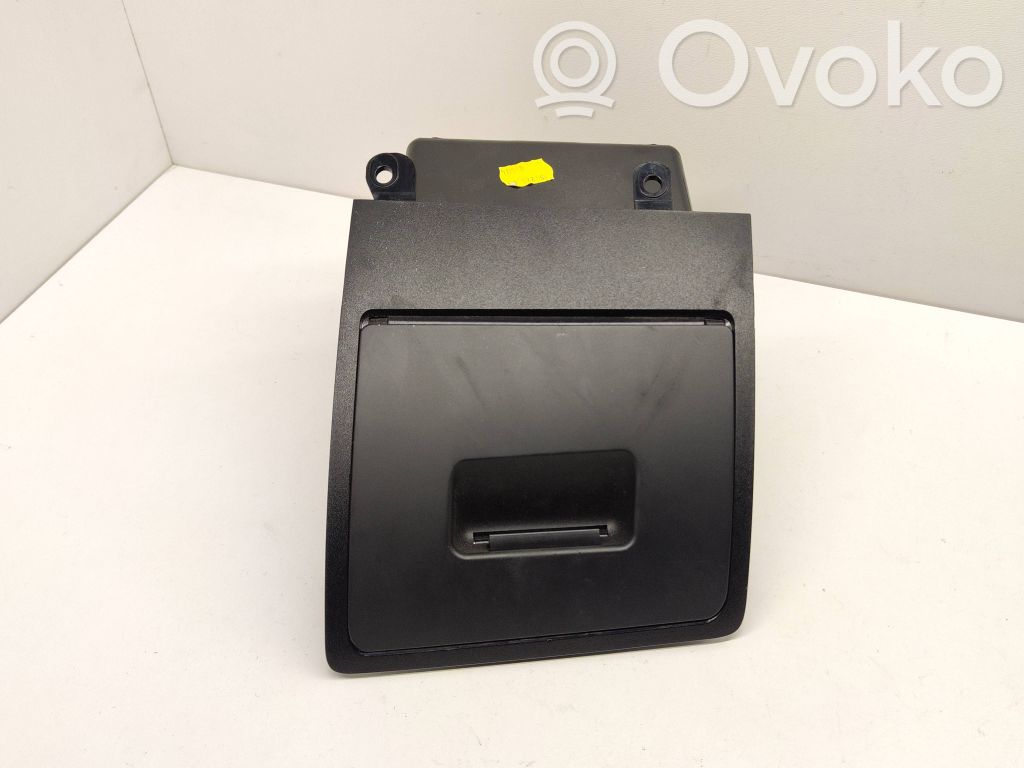 BMW 5 E60 E61 Glove box 