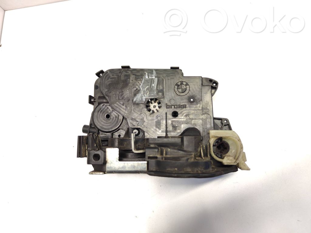 BMW 3 E90 E91 Front door lock 