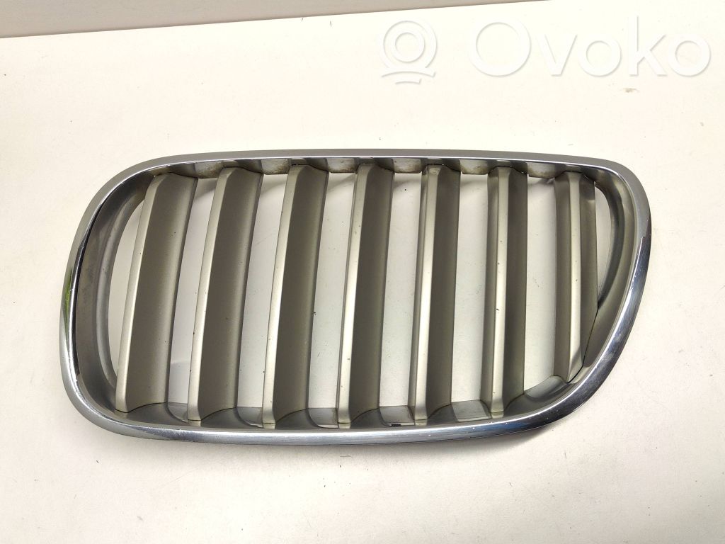 BMW X3 E83 Front bumper upper radiator grill 