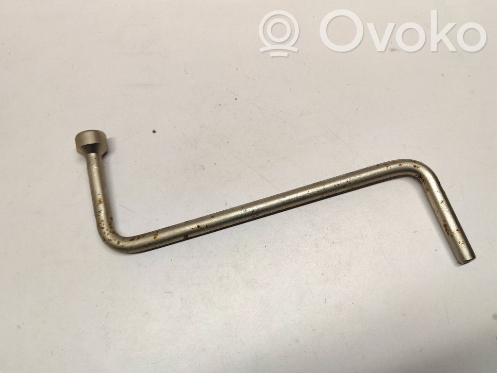 BMW X3 E83 Wheel nut wrench 