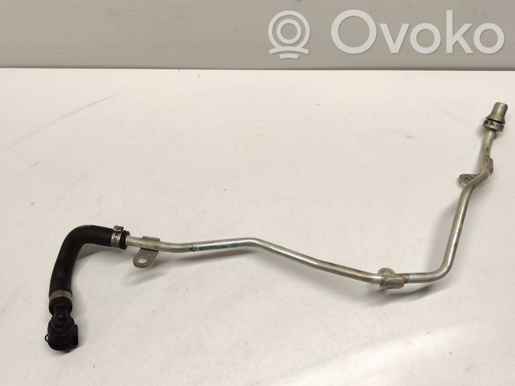 BMW X3 G01 Tubo flessibile del liquido di raffreddamento del motore 