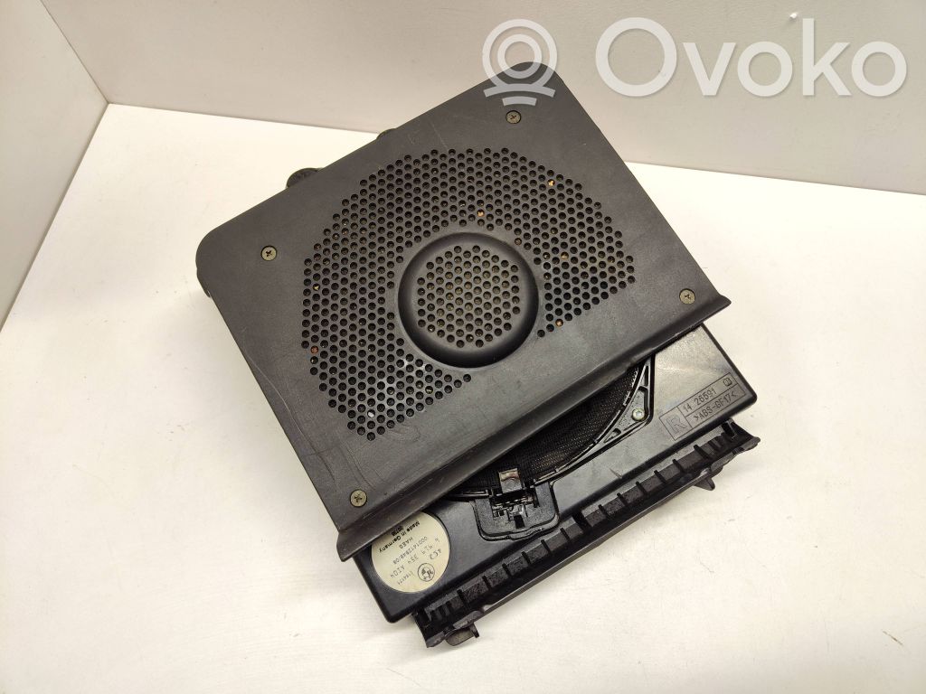 BMW 5 E60 E61 Subwoofer 