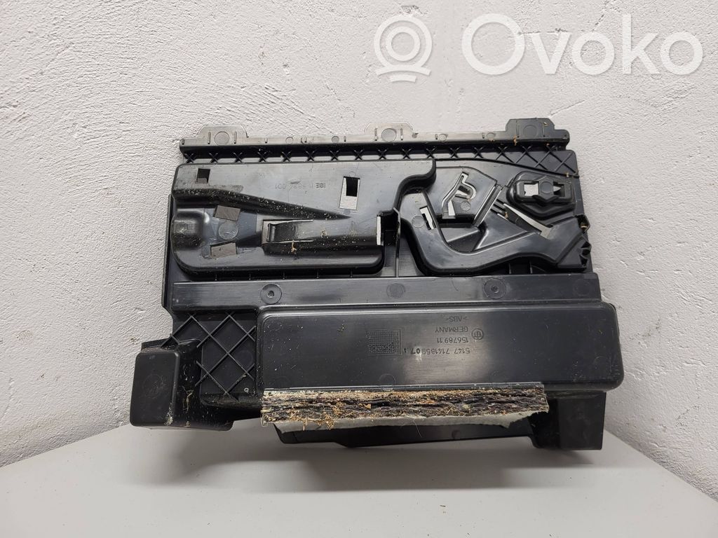 BMW 3 E90 E91 Kita bagažinės apdailos detalė 