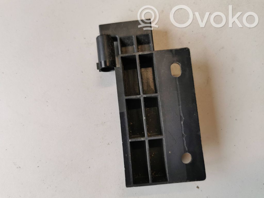 Dodge Durango Aerial antenna amplifier 