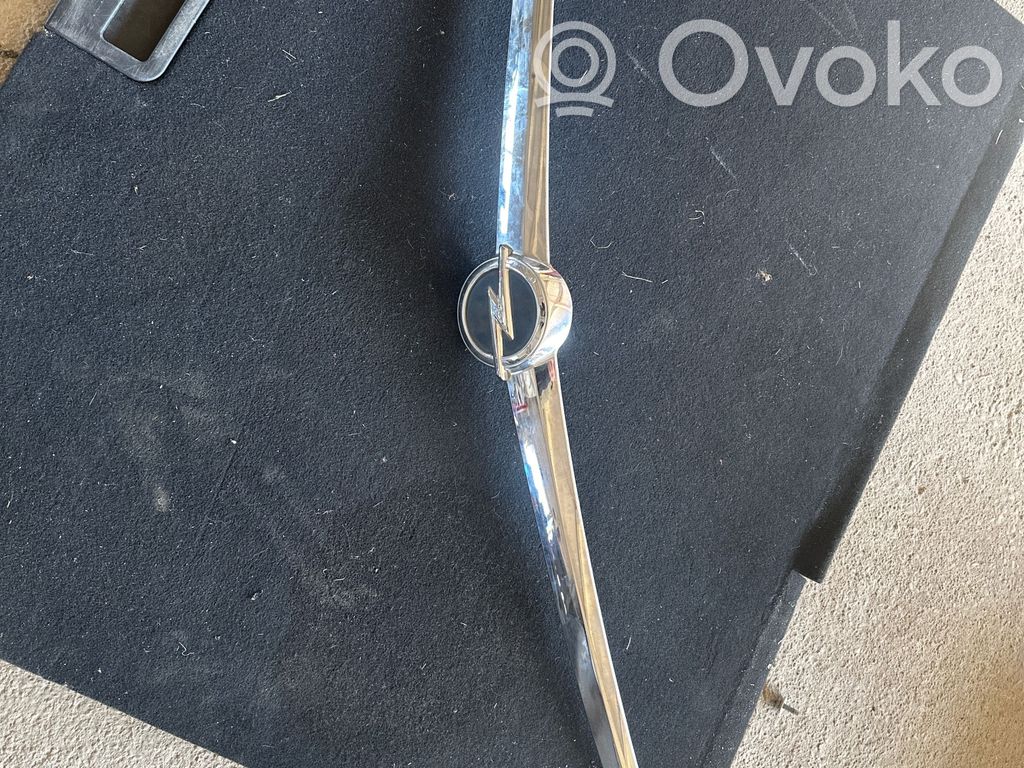 Opel Insignia A Grotelės priekinės 
