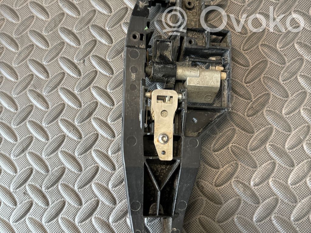 Peugeot 208 I Takaoven ulkokahvan kehys 