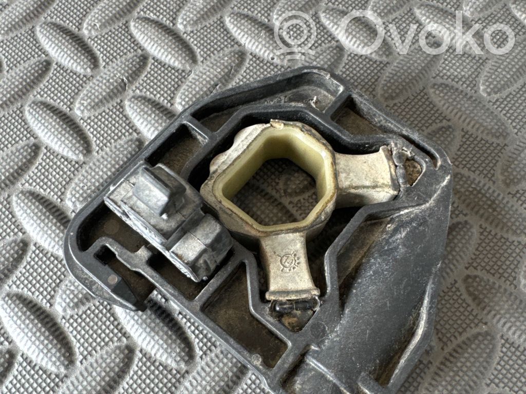 BMW 3 F30 F35 F31 Halterung Kühler 