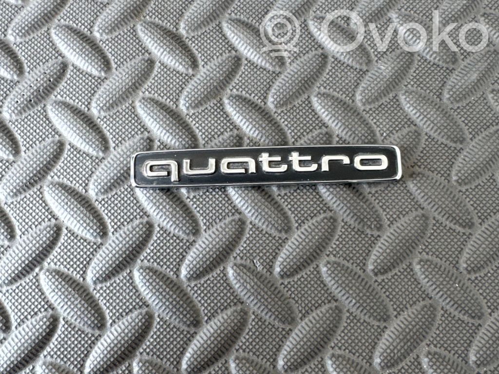 Audi Q7 4M Herstelleremblem 